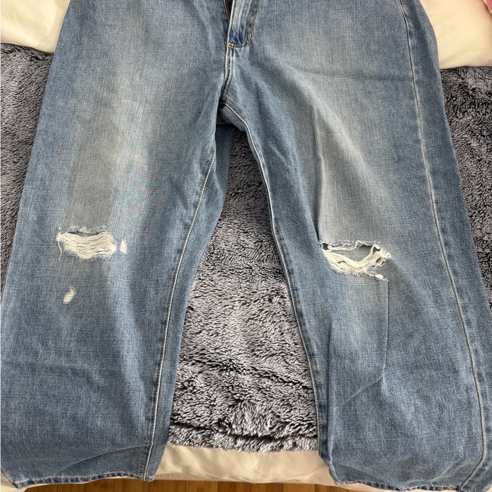 Pink Lily Men's Light Blue Relaxed Jeans